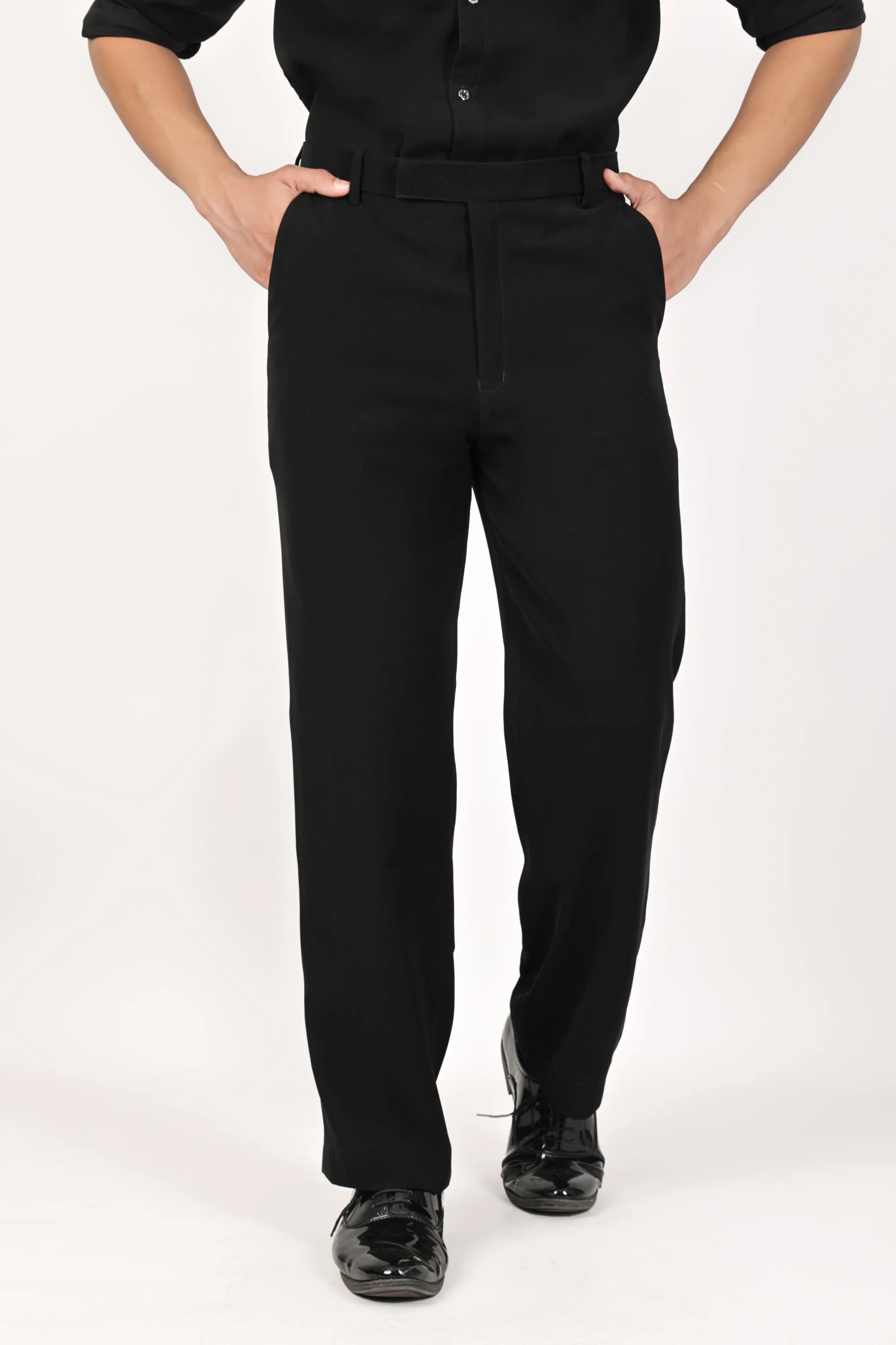 FORMAN Japanese Fabric Straight Fit Trousers